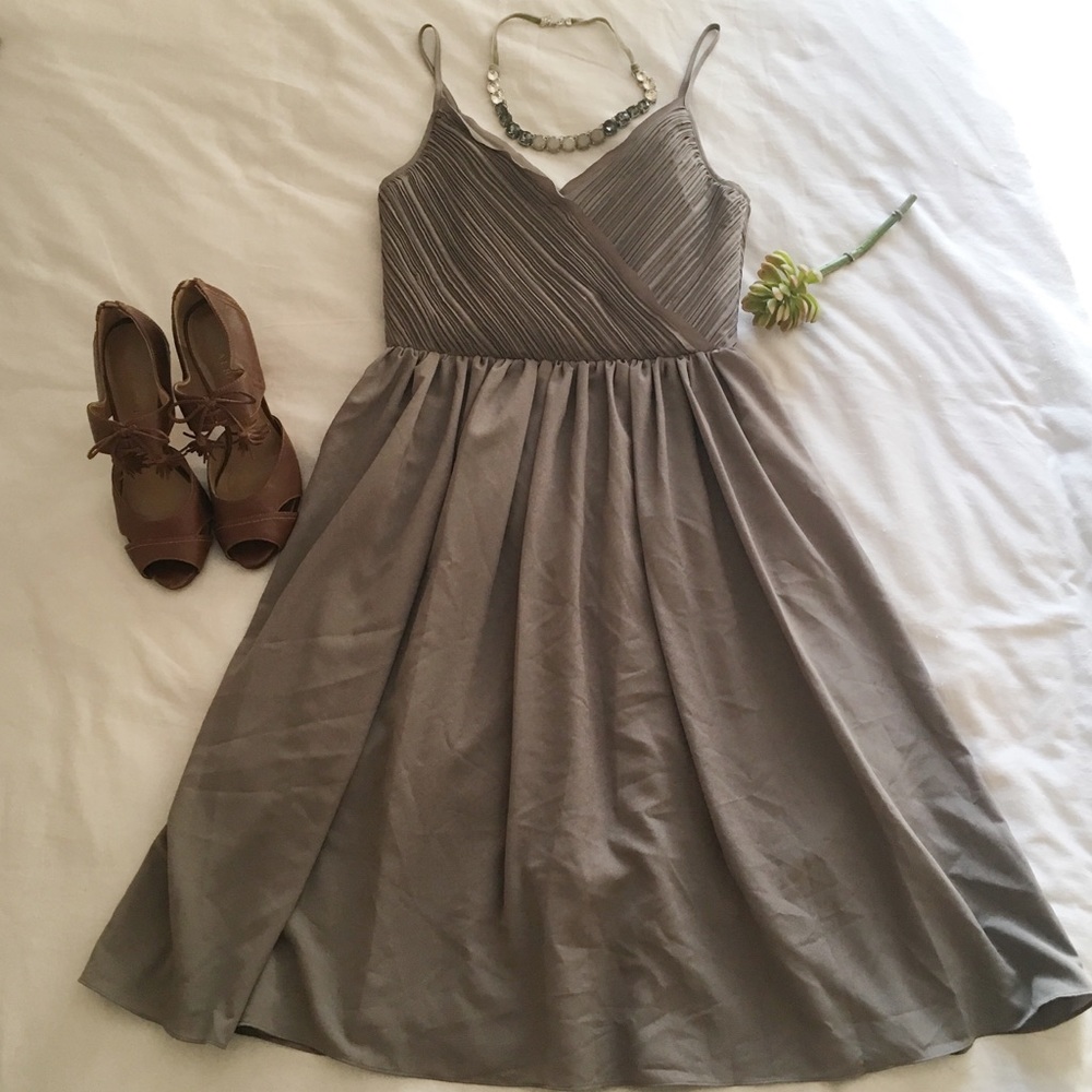 Stunning Banana Republic dress 🌹